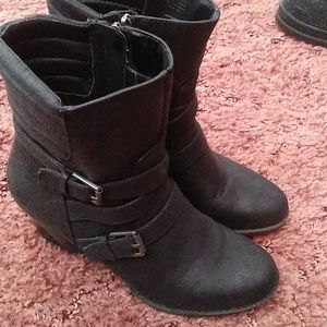 Ankle boots